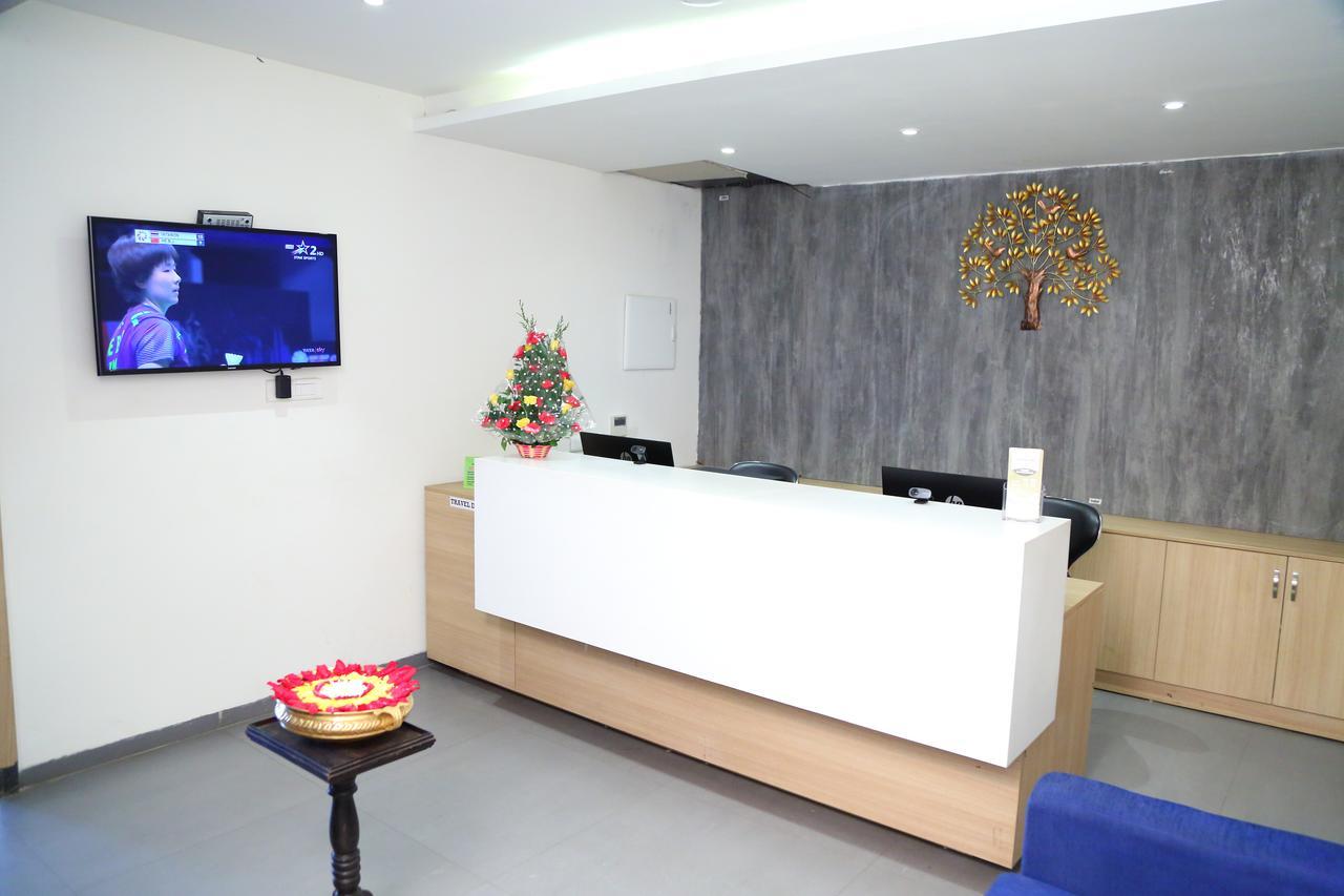 Abhayaa Hotel Visakhapatnam Exteriör bild